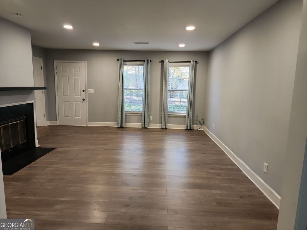 Photo of 217 Chads Ford Way, Roswell, GA 30076 (MLS # 10685149)