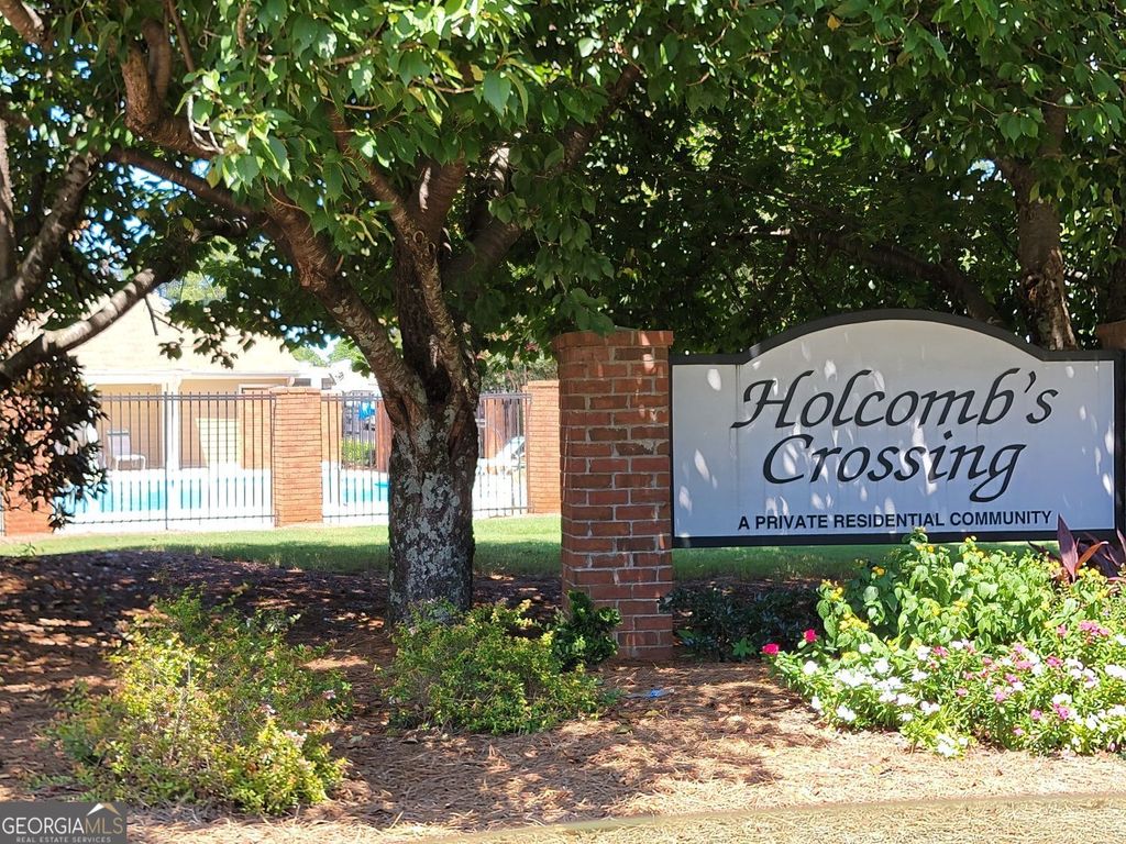 Photo of 217 Chads Ford Way, Roswell, GA 30076 (MLS # 10685149)