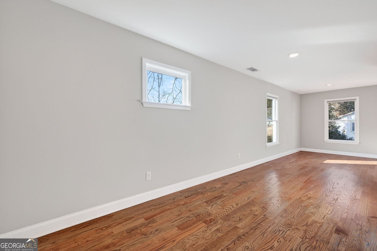 Atlanta, Georgia 30317, United States, 4 Bedrooms Bedrooms, ,4 BathroomsBathrooms,Residential,Active,254107