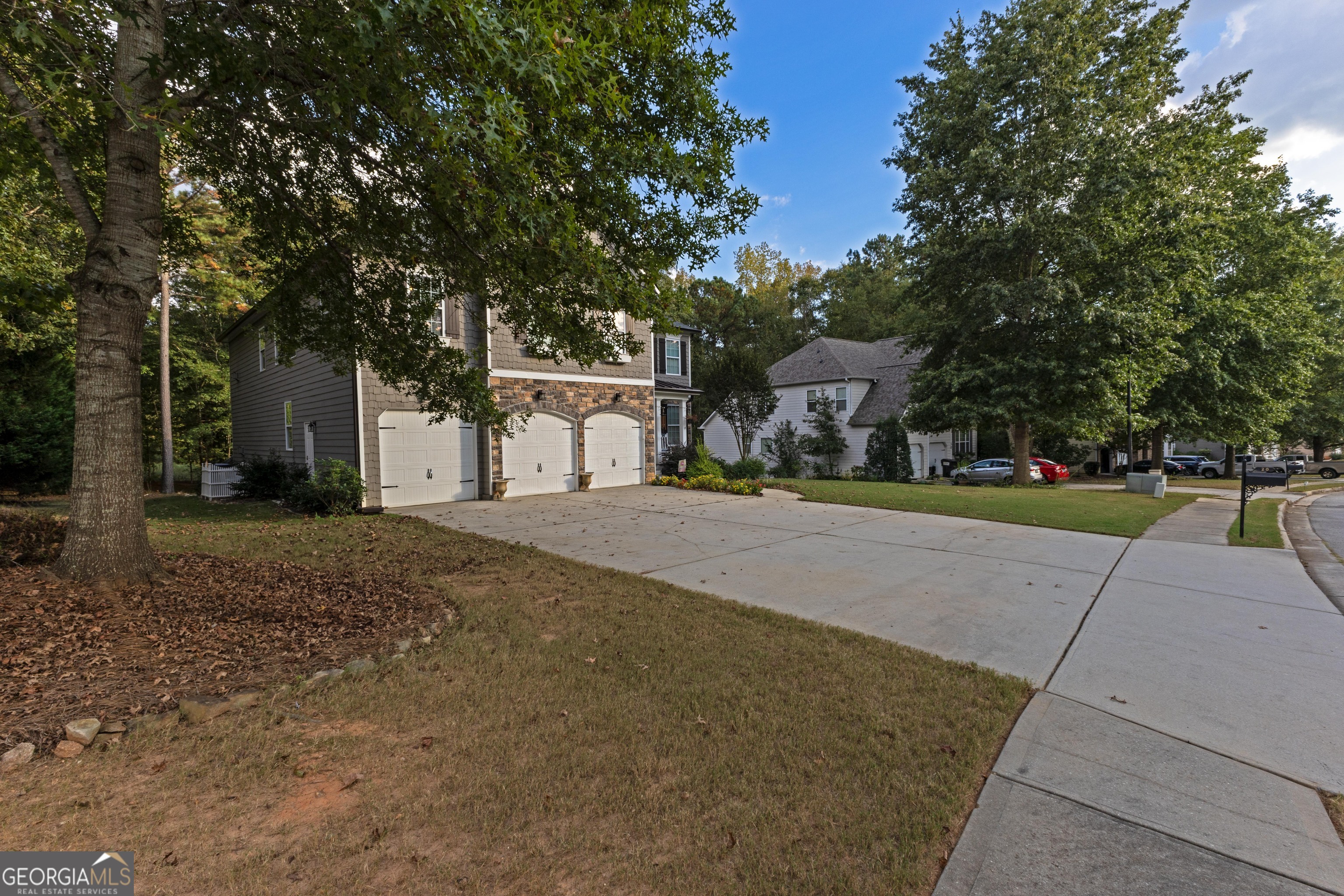 20 Palladian DR