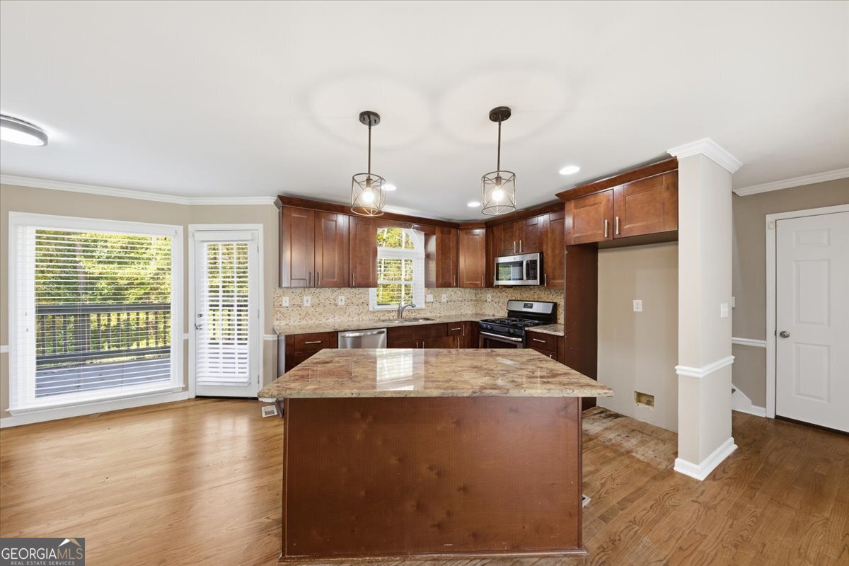 139 SE SHADOWLAKE LN