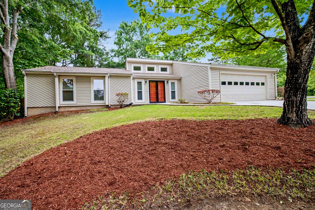 Photo of 100 Jumpers Run, Peachtree City, GA 30269 (MLS # 10756007)