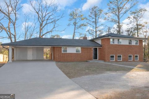 1829 Joy Lake RD Morrow GA 30260