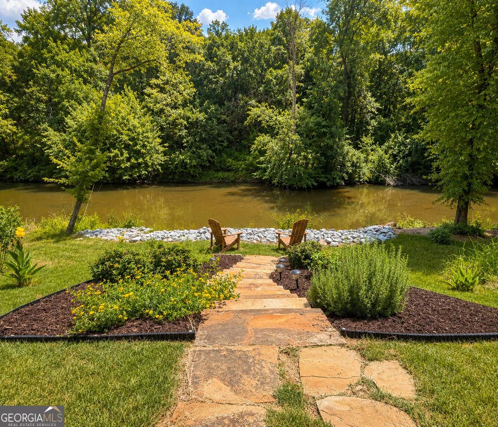 Photo of 105 Chase Lane, Forsyth, GA 31029 (MLS # 10801253)