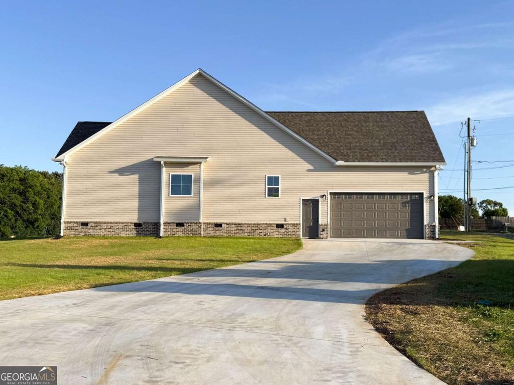 Photo of 113 Mill Stone Lane SE, Calhoun, GA 30701 (MLS # 10766091)