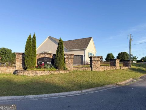 Photo of 113 Mill Stone Lane SE, Calhoun, GA 30701 (MLS # 10766091)
