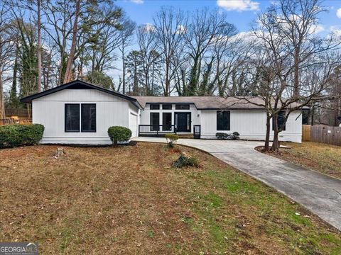 Photo of 5419 FIELDGREEN Dr, Stone Mountain, GA 30088 (MLS # 10697901)