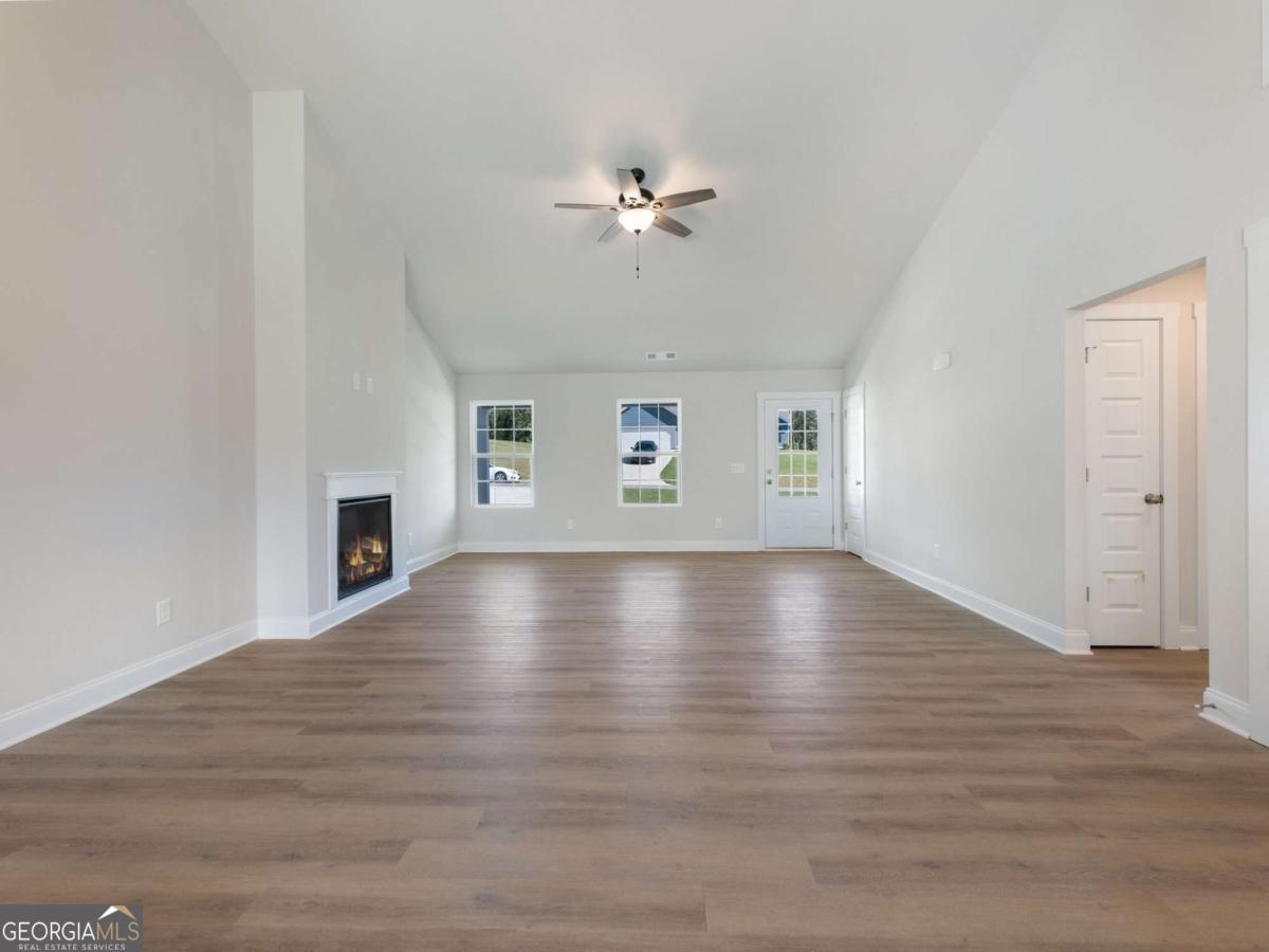 277 RACHEL LN