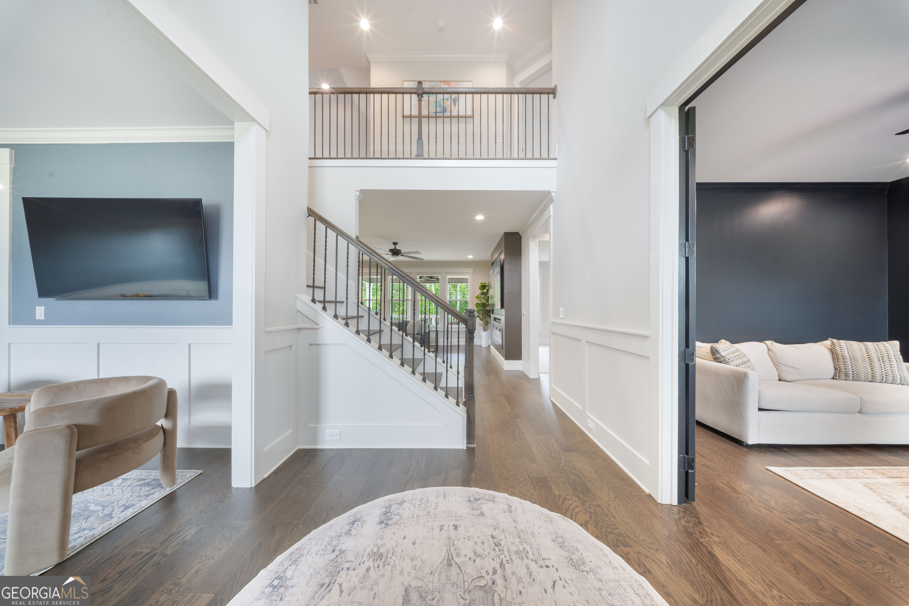 100 Dockside DR