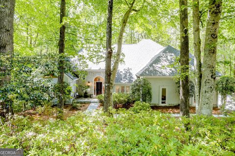 Photo of 5660 Errol Place, Atlanta, GA 30327 (MLS # 10738397)