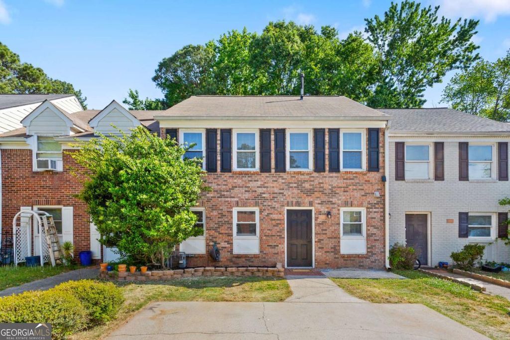 Photo of 874 Baltimore Place SW, Marietta, GA 30064 (MLS # 10738327)