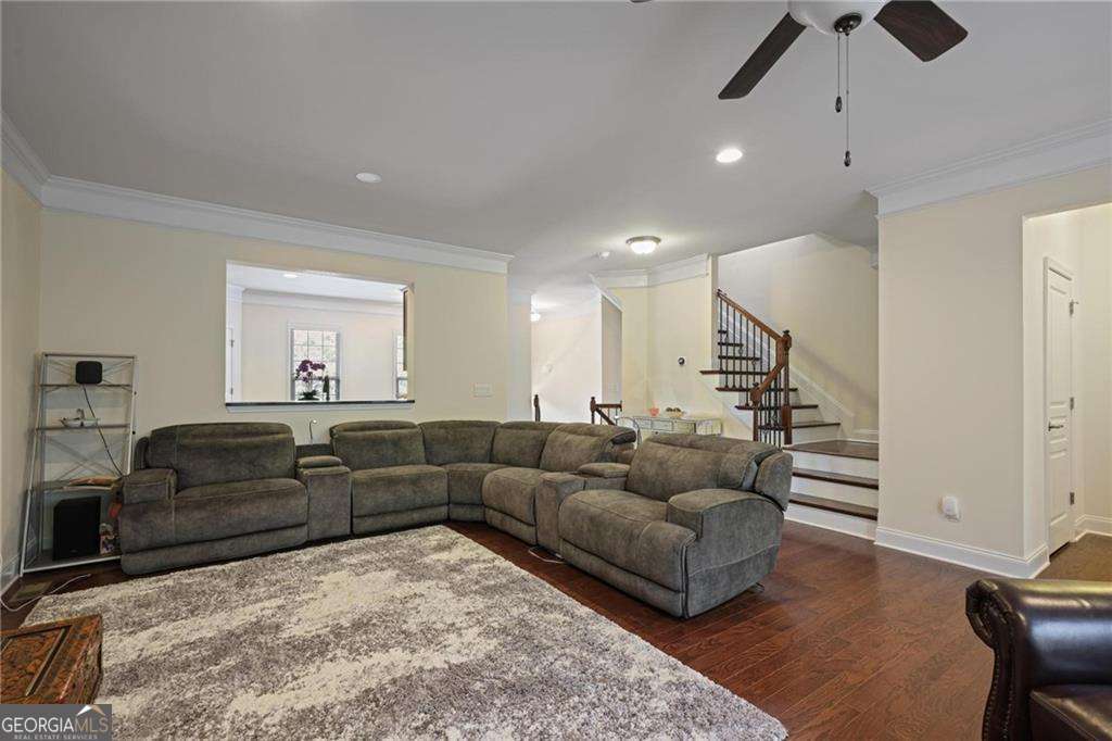 6264 Century Park PL