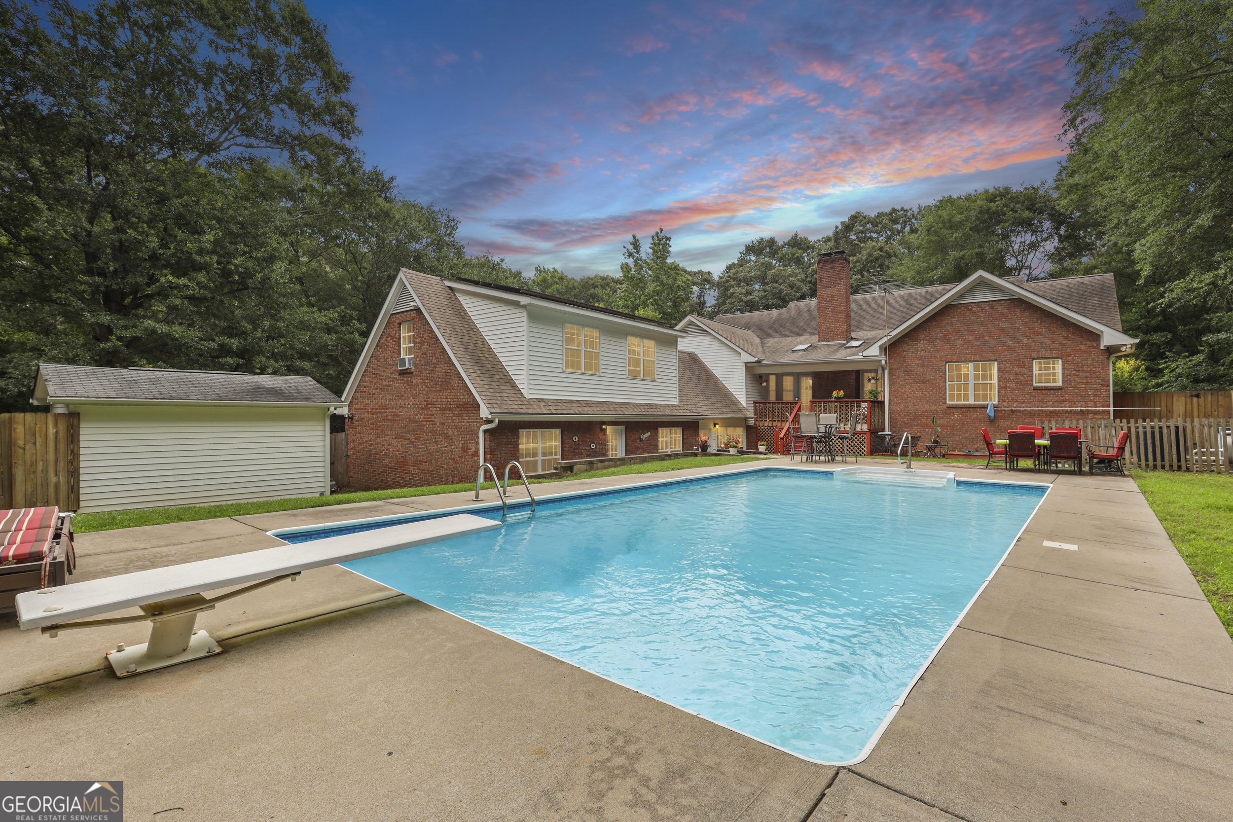 744 Cherokee Ridge RD