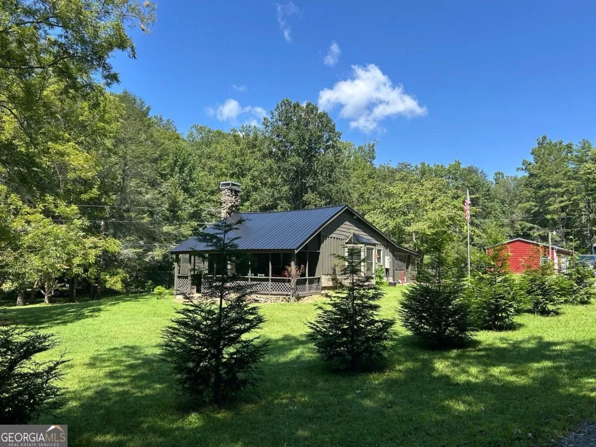 581 N Garrett Branch Road