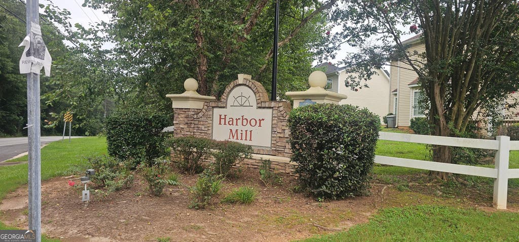 Photo of 5690 Mill View Way, Lithonia, GA 30038 (MLS # 10798838)
