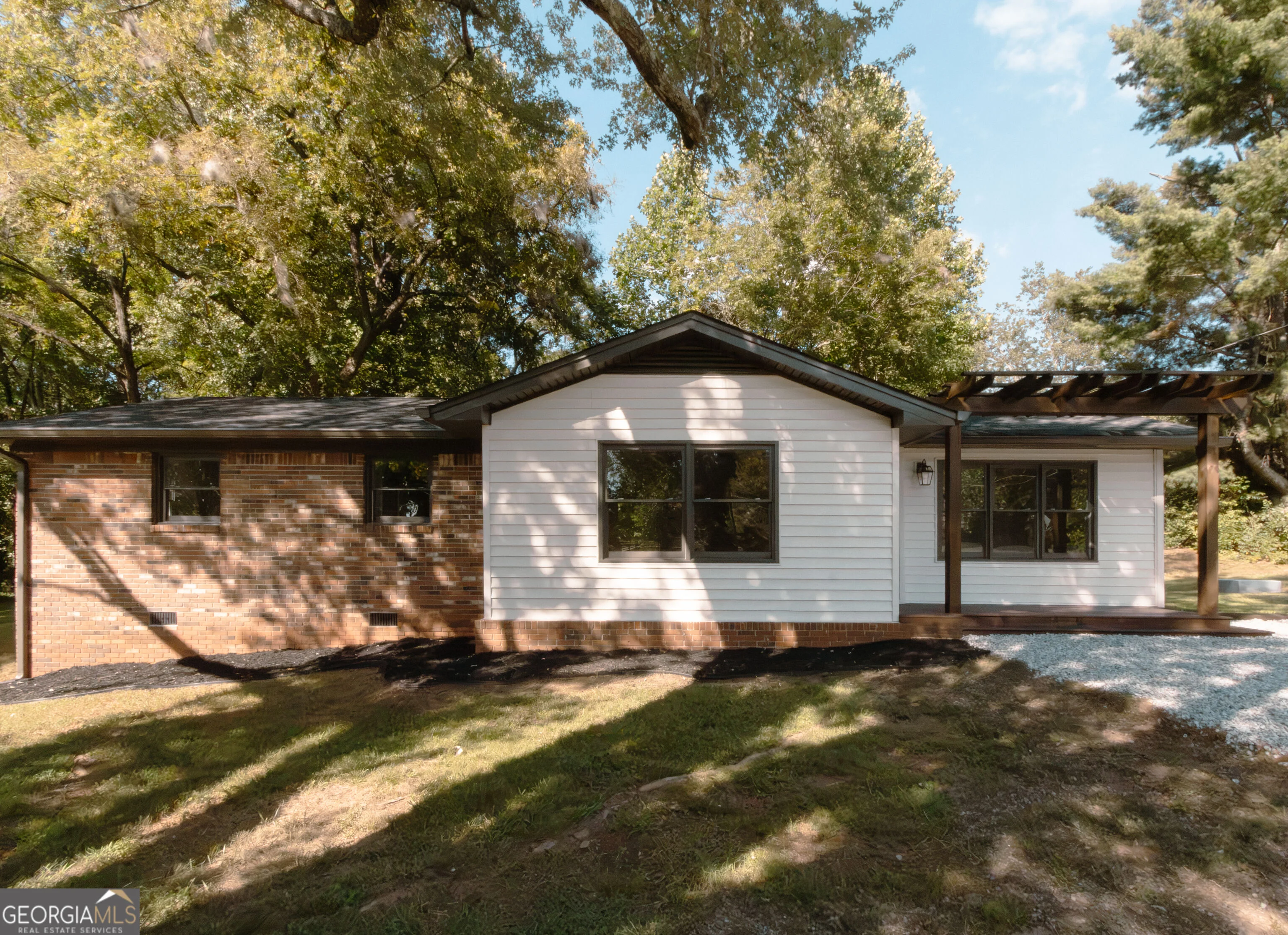 16 Welch Circle