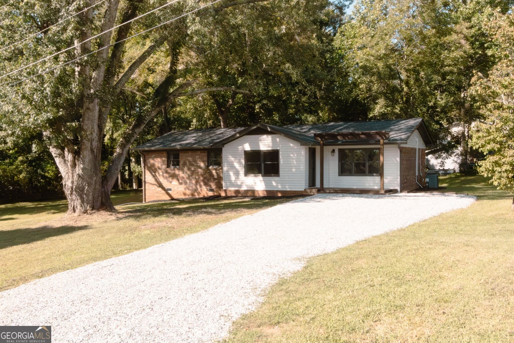 Photo of 16 Welch Circle, Dahlonega, GA 30533 (MLS # 10834249)
