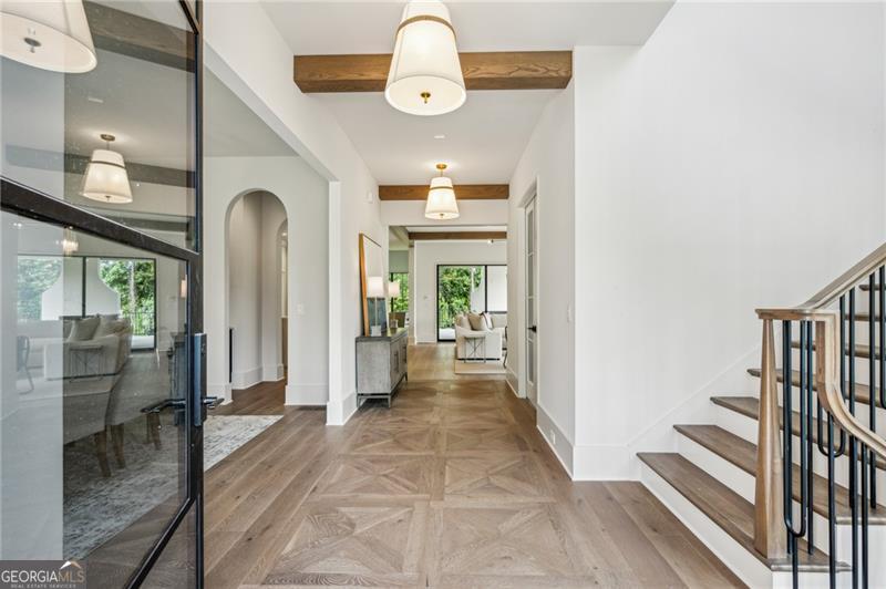 225 River Valley CT