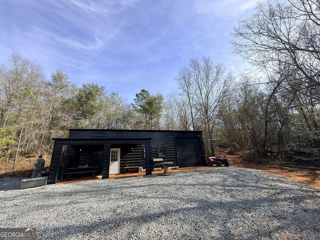Photo of 301 Beaver Dam Road, Toomsboro, GA 31090 (MLS # 10689597)