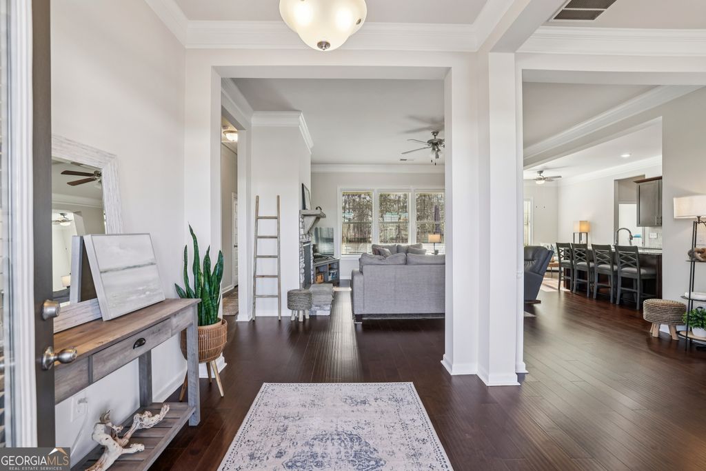 Photo of 3427 Dockside Shores Drive, Gainesville, GA 30506 (MLS # 10701734)