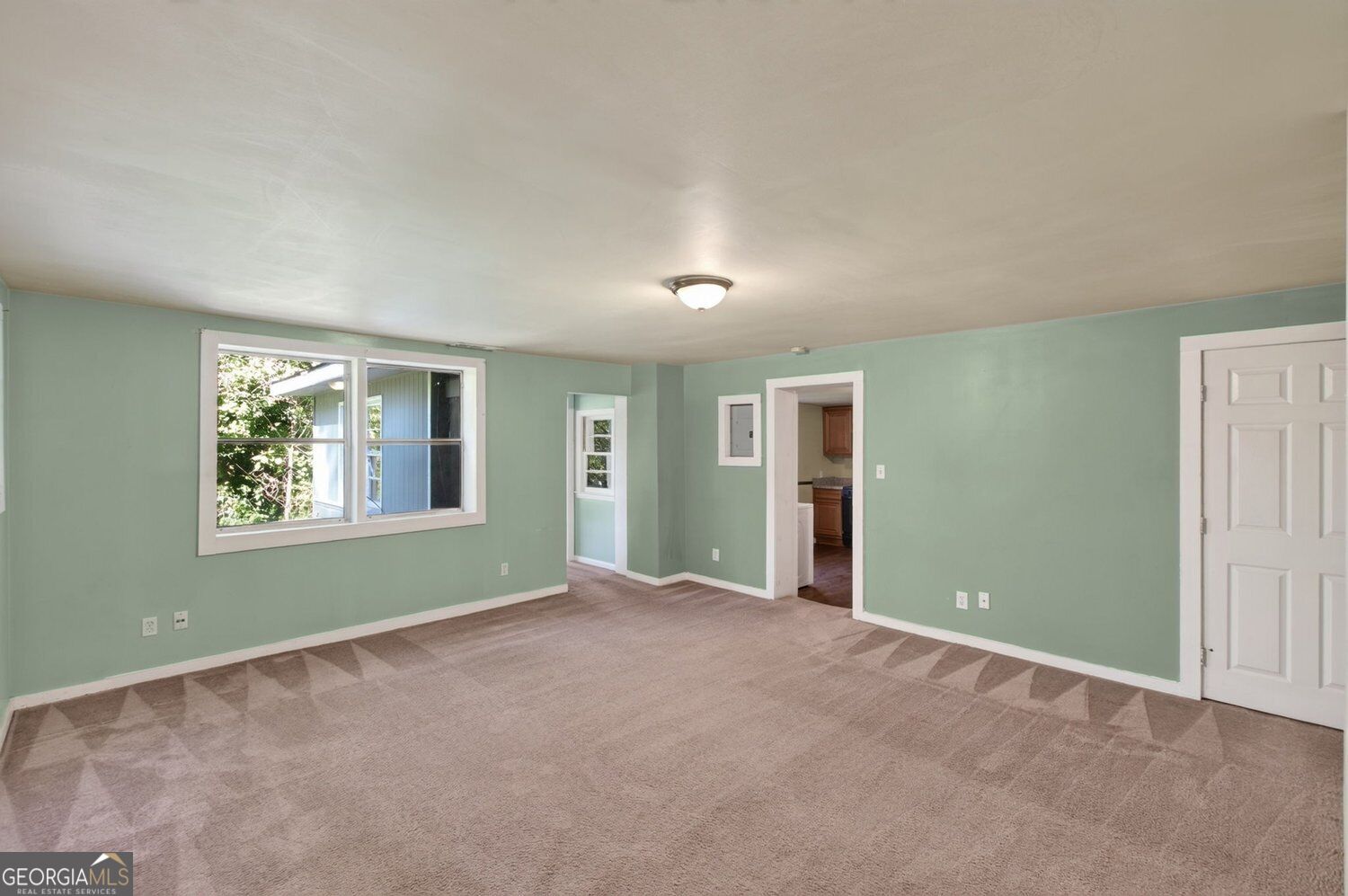 5749 Pinecrest RD