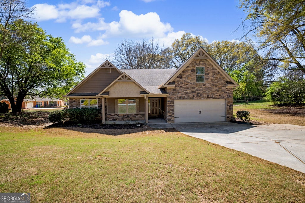 Photo of 340 Grady Avenue, Fayetteville, GA 30214 (MLS # 10790316)