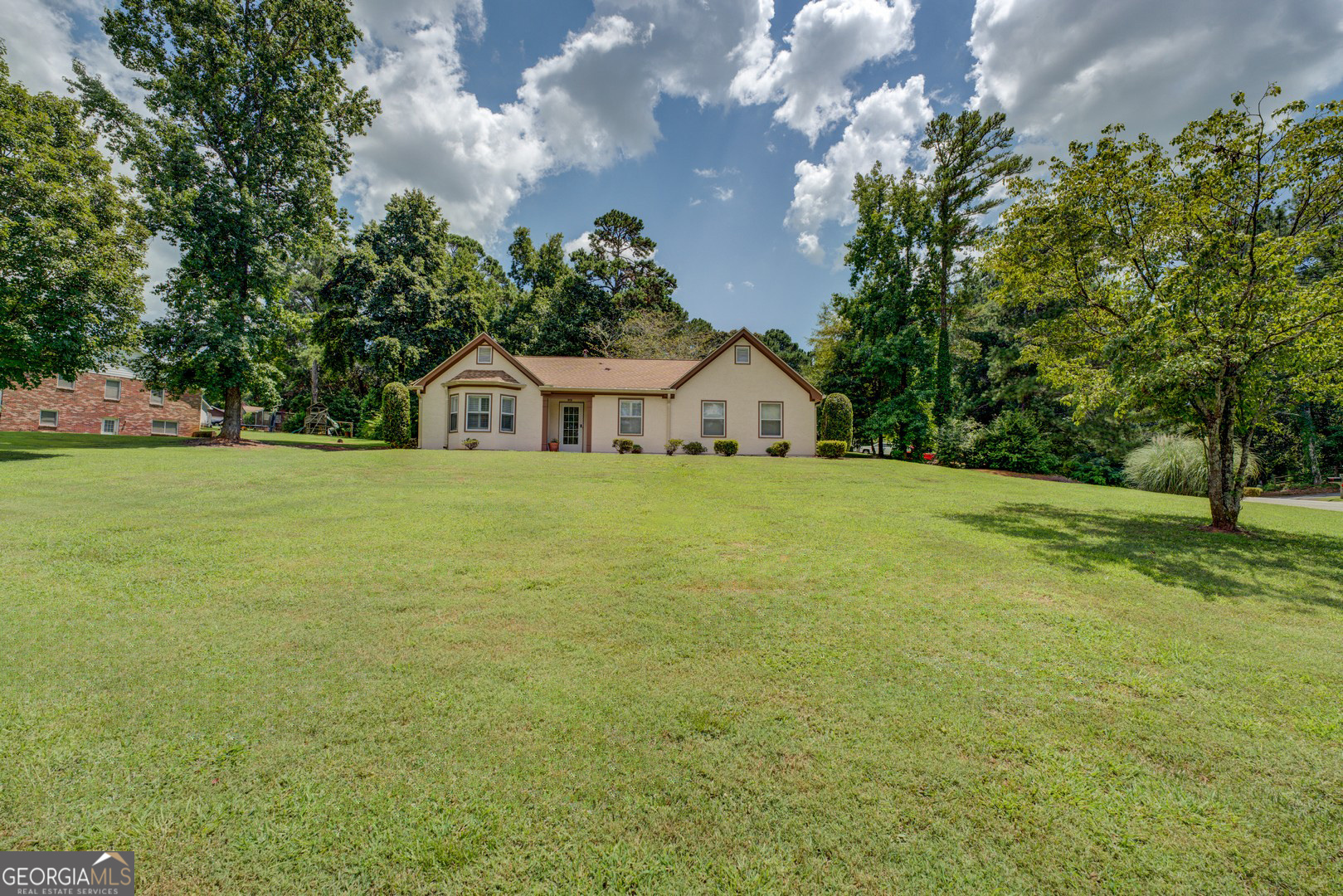 4938 Lake Forest DR