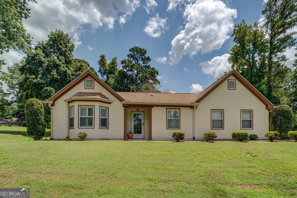 Photo of 4938 Lake Forest Drive, Conyers, GA 30094 (MLS # 10774316)