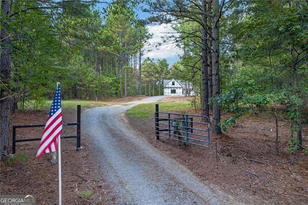 Photo of 410 PLEASANT HILL Road, Rockmart, GA 30153 (MLS # 10882023)