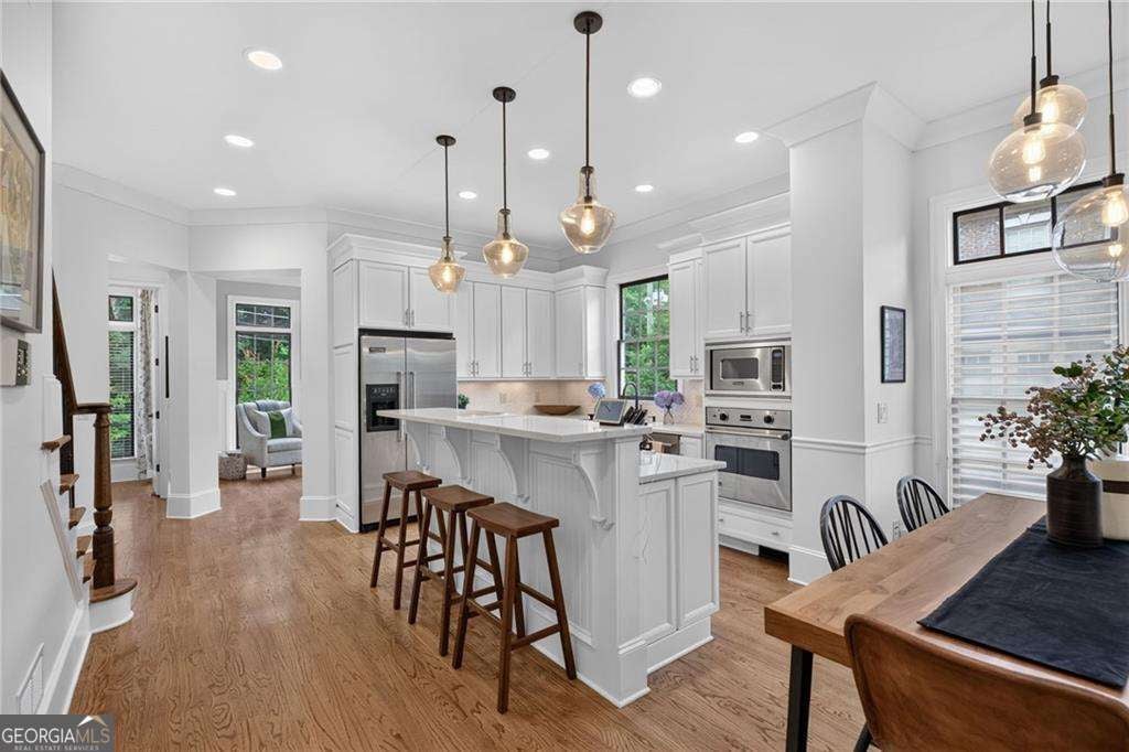 3 Candler Grove CT