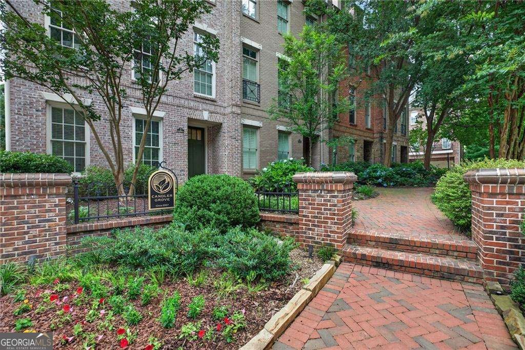 3 Candler Grove CT