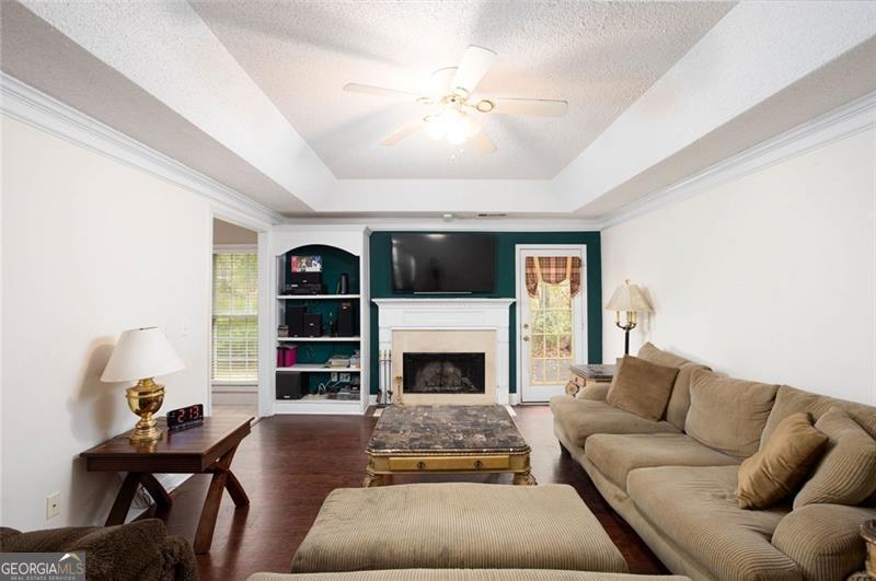 210 HUIET DR