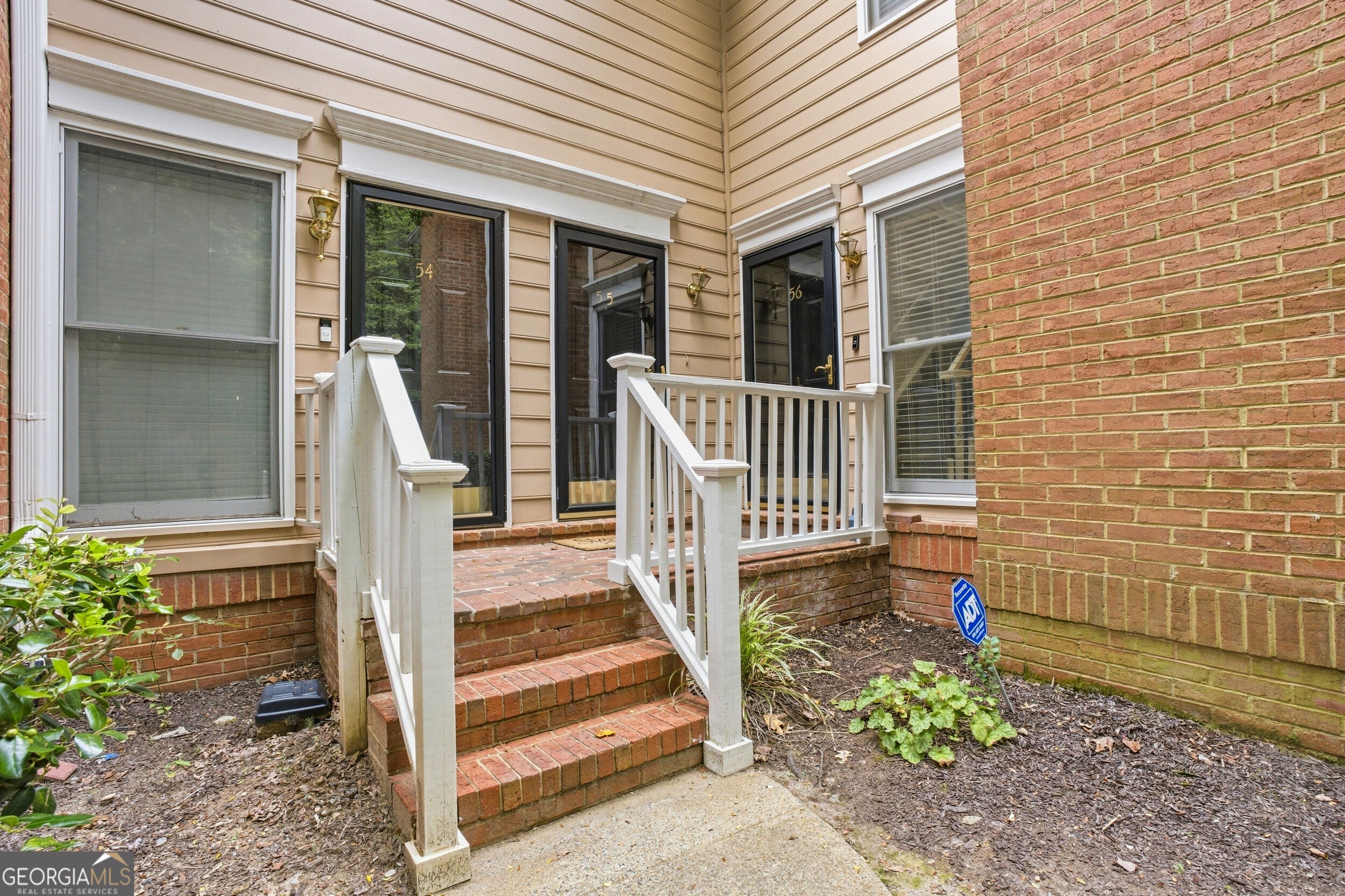 7500 Roswell RD 56