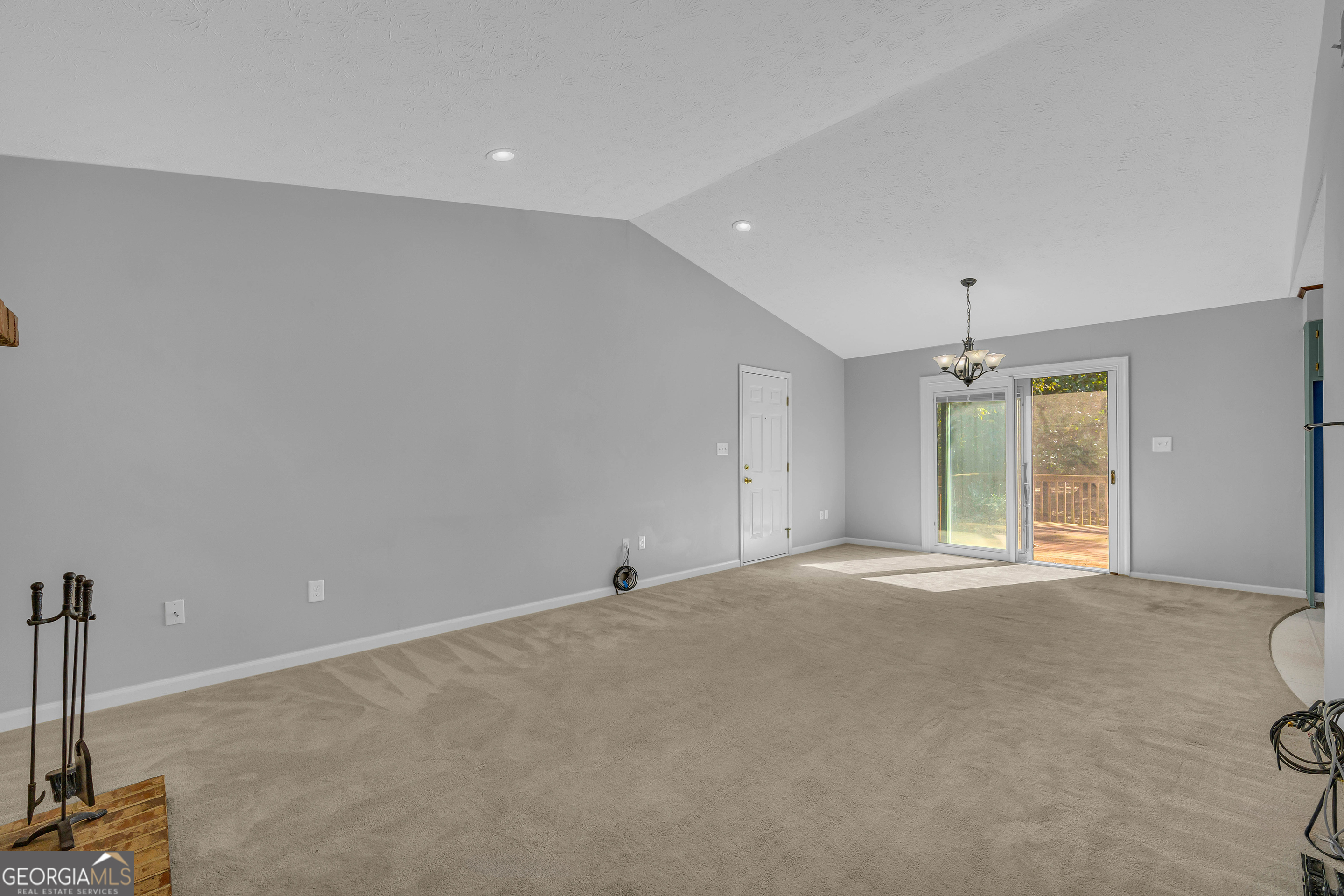 145 Myles CT