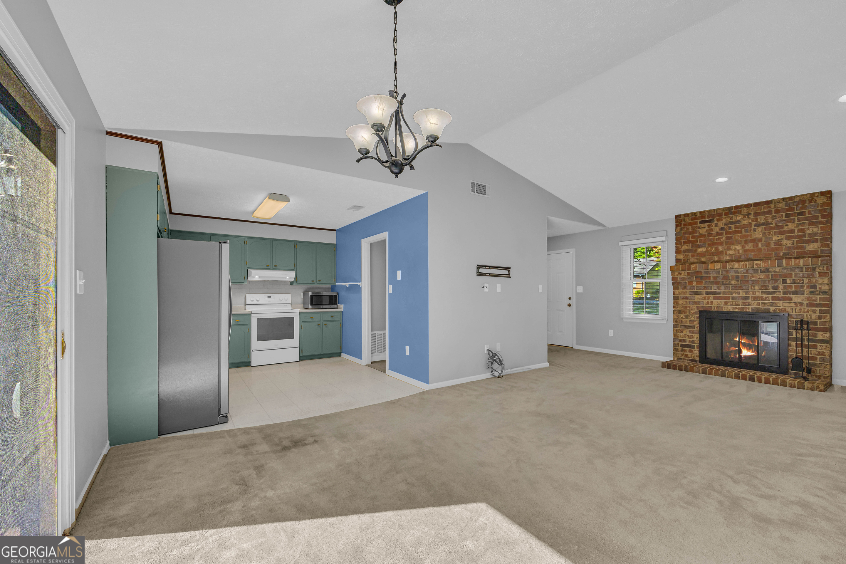 145 Myles CT