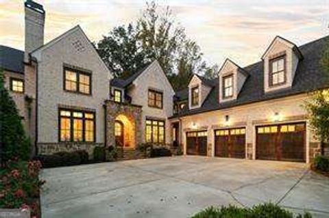 976 Ferncliff RD NE Atlanta GA 30324