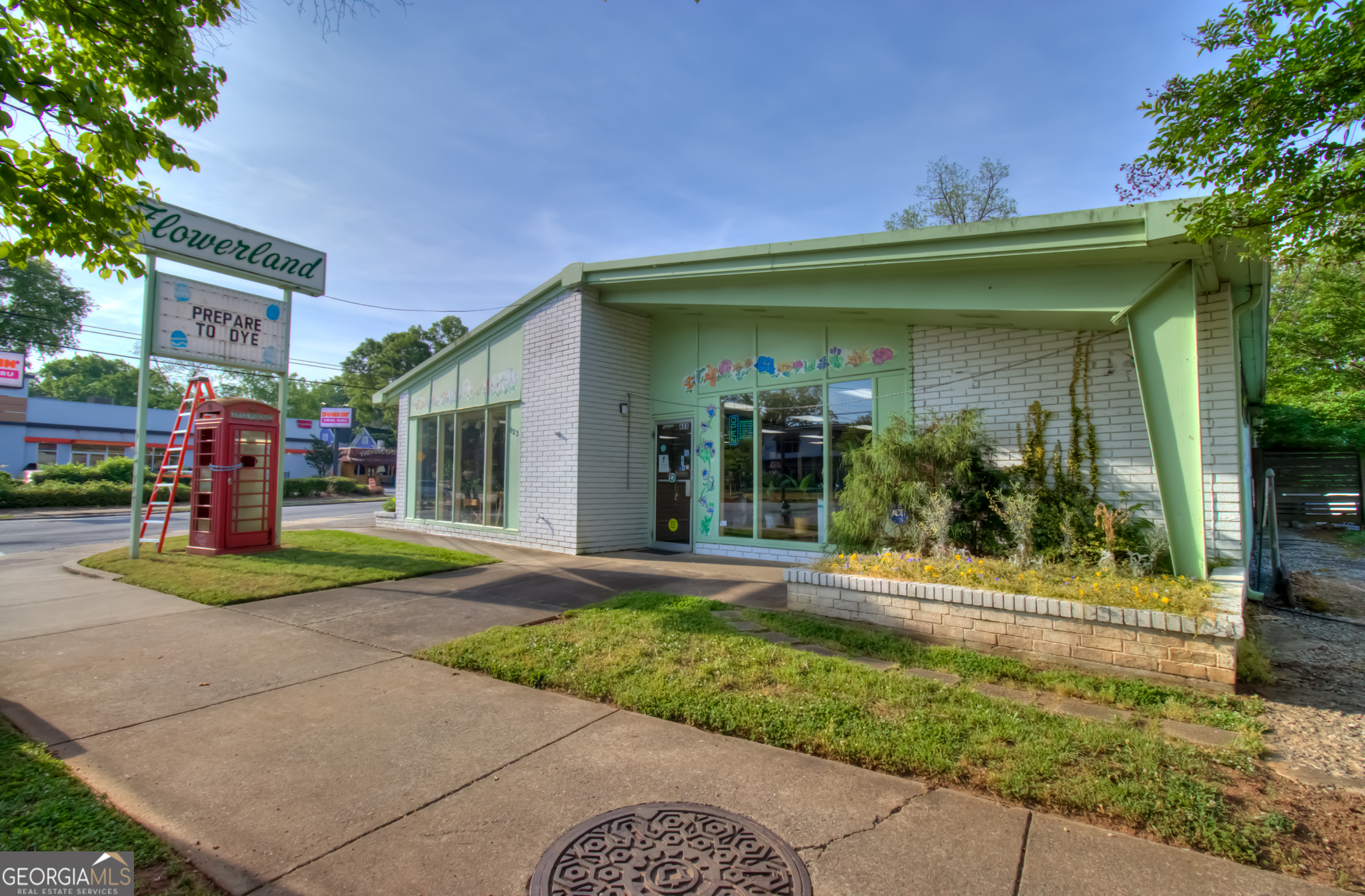 823 Prince AVE