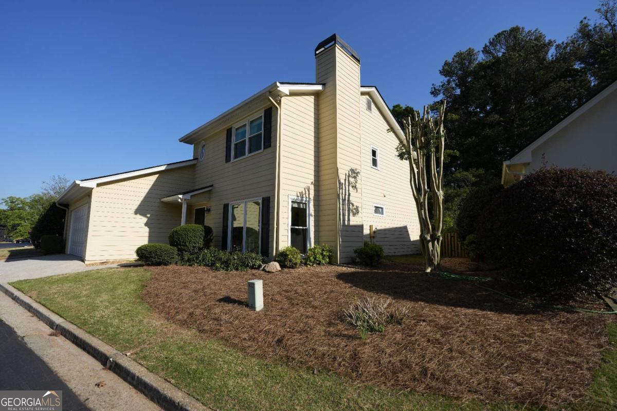 4003 Arborwood LN