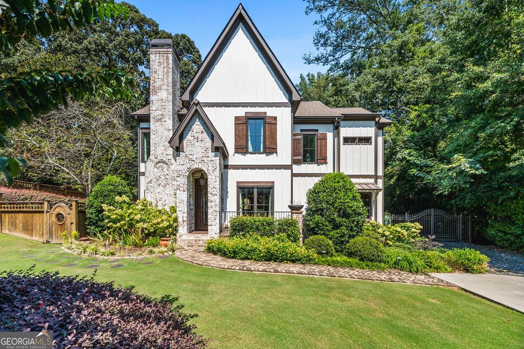 Photo of 1483 Collier Drive SE, Smyrna, GA 30080 (MLS # 10688933)