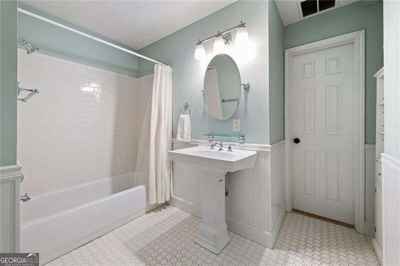 White Oak Hills - Residential