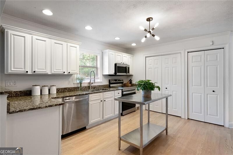 White Oak Hills - Residential