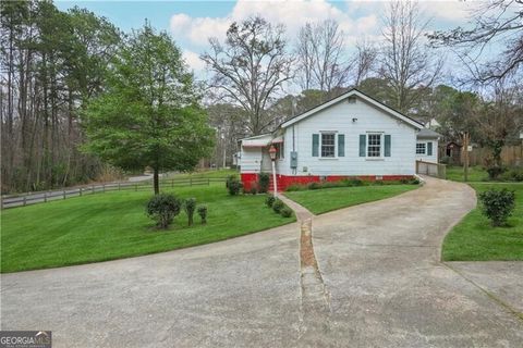 1105 Lakeshore DR Jonesboro GA 30236