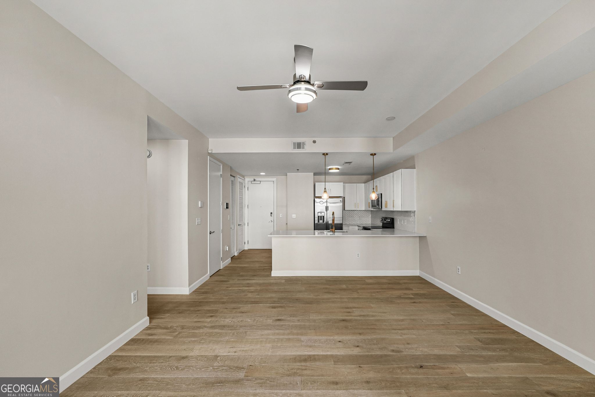 711 Cosmopolitan DR NE 622