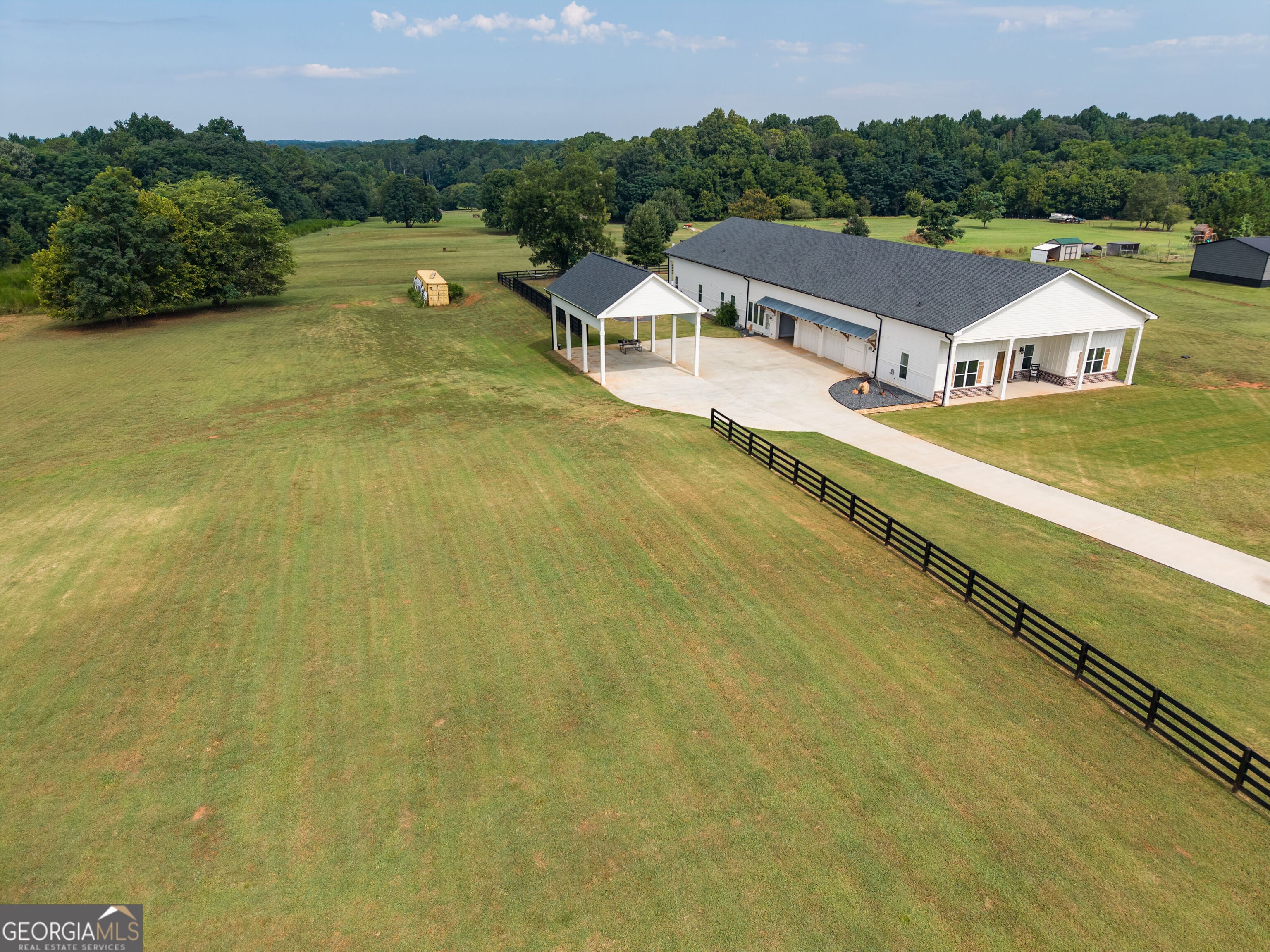 3441 Seven Islands RD