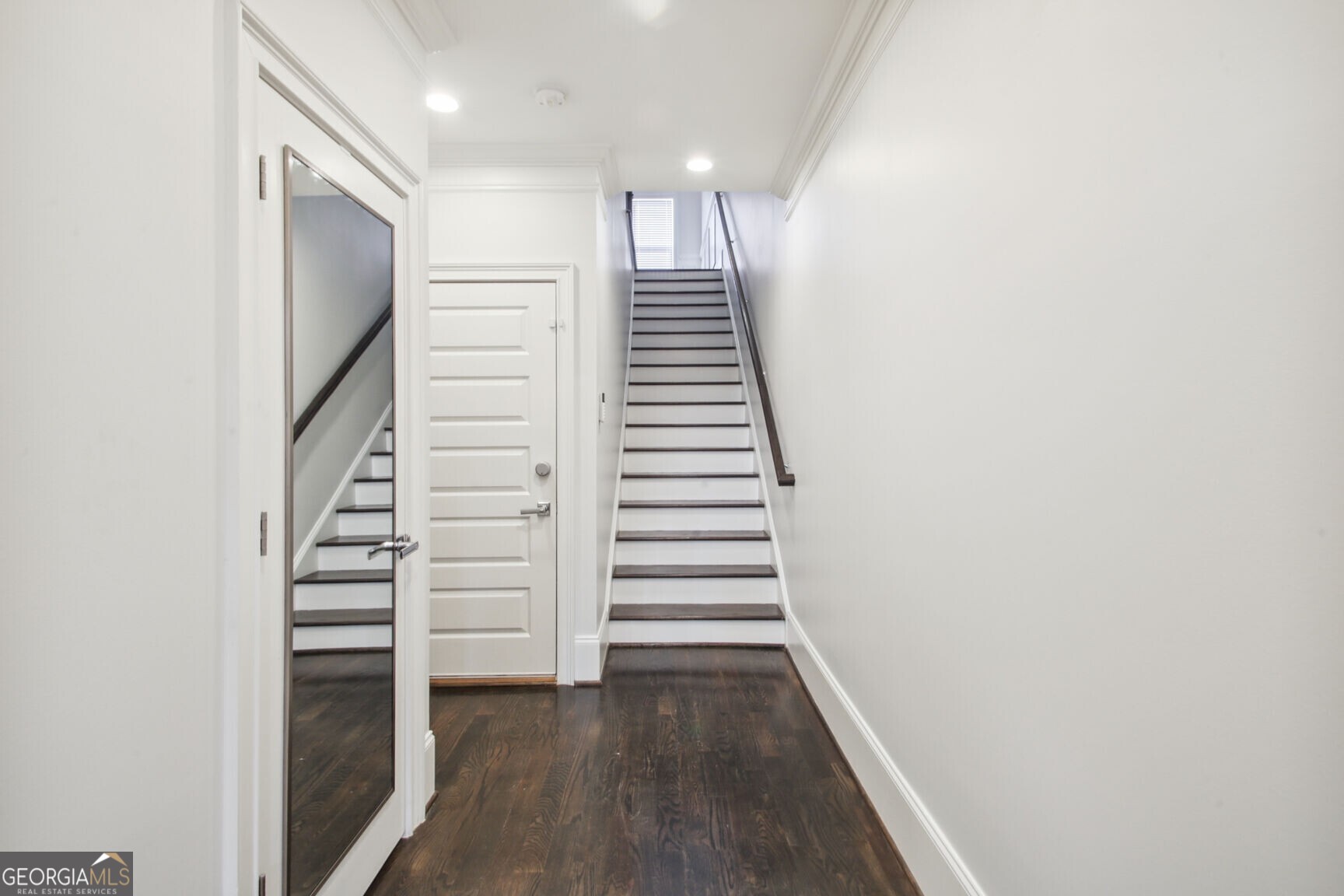 333 Brownstones CIR NE