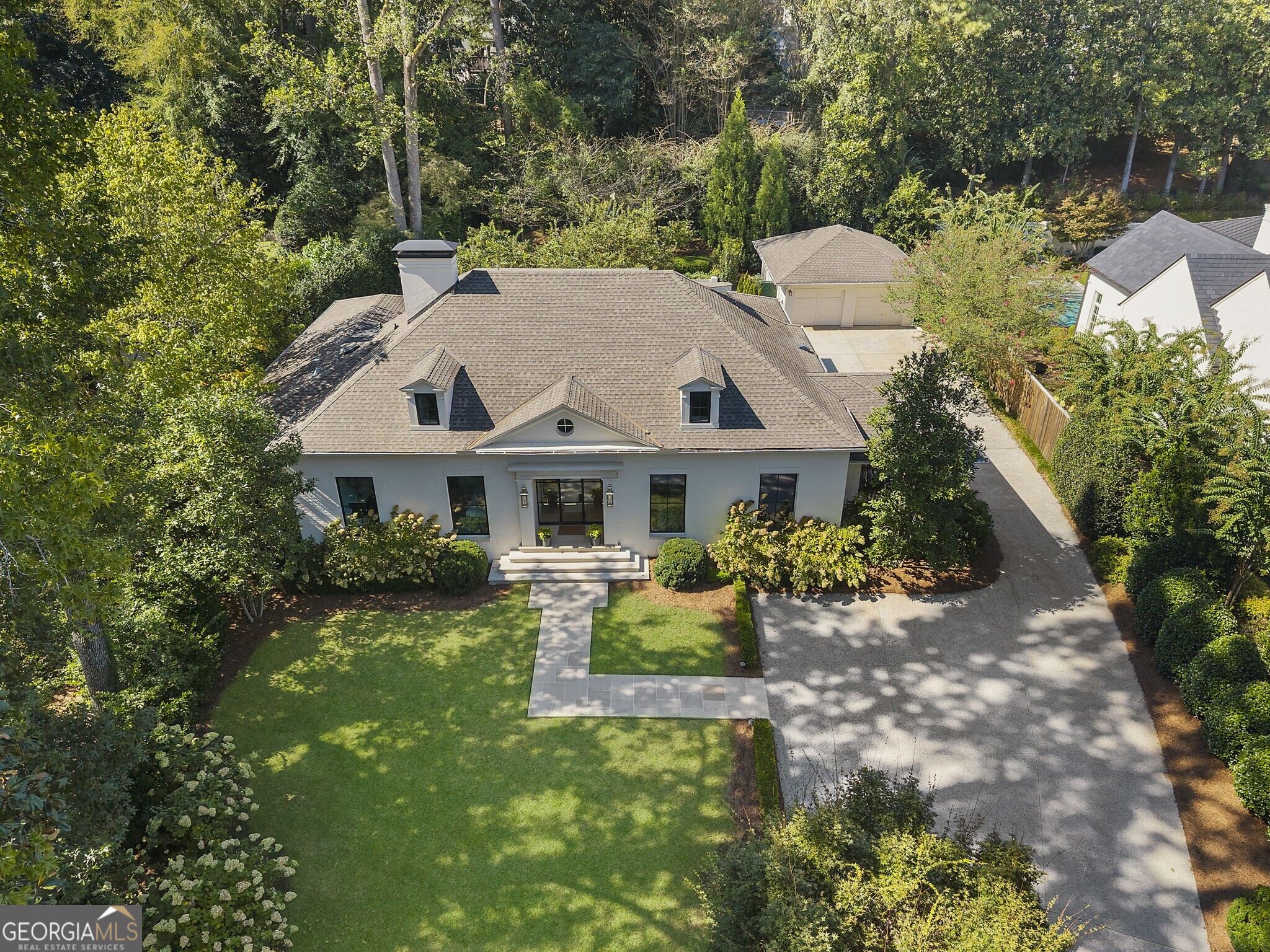 447 Valley RD