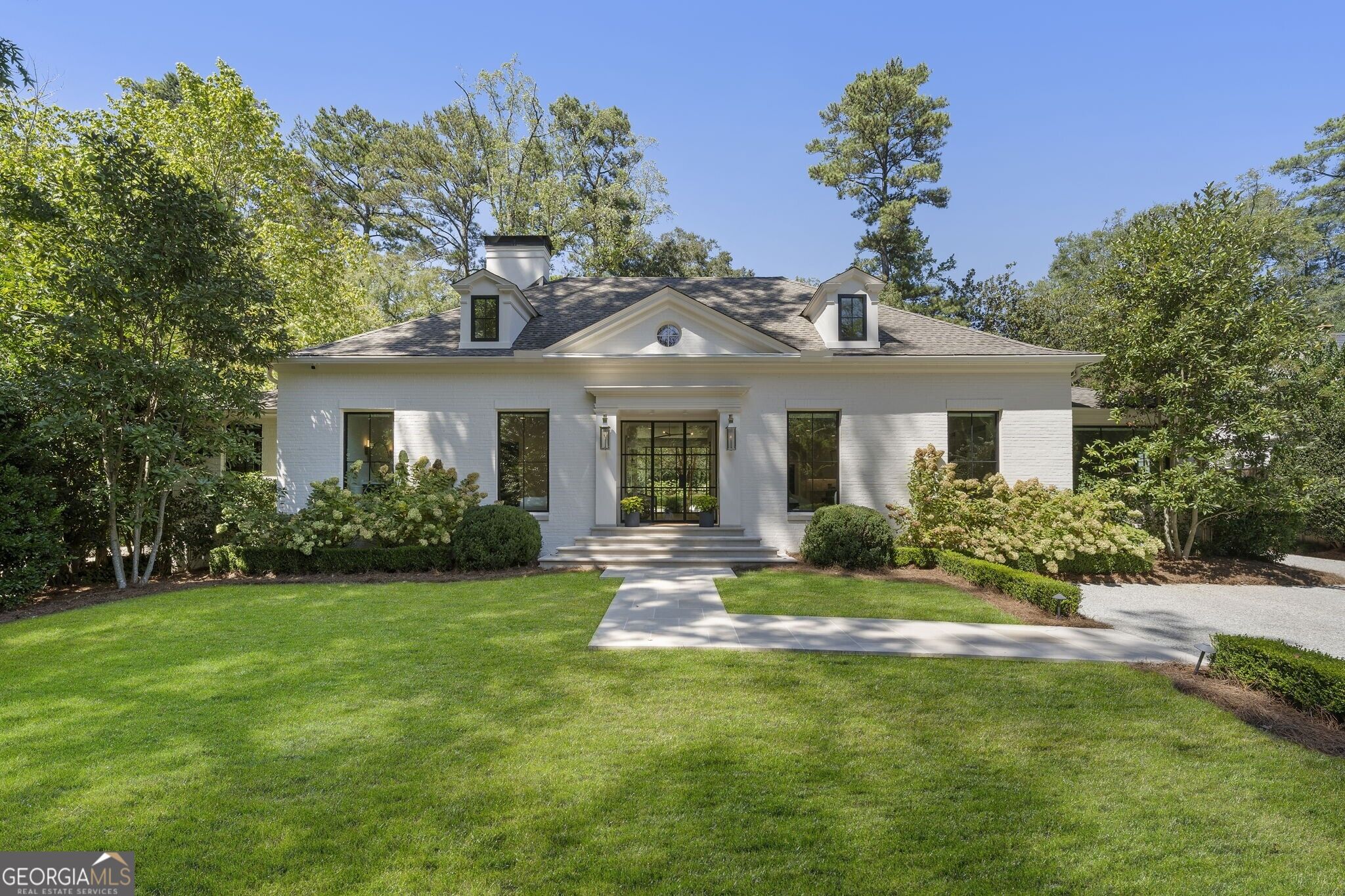 447 Valley RD