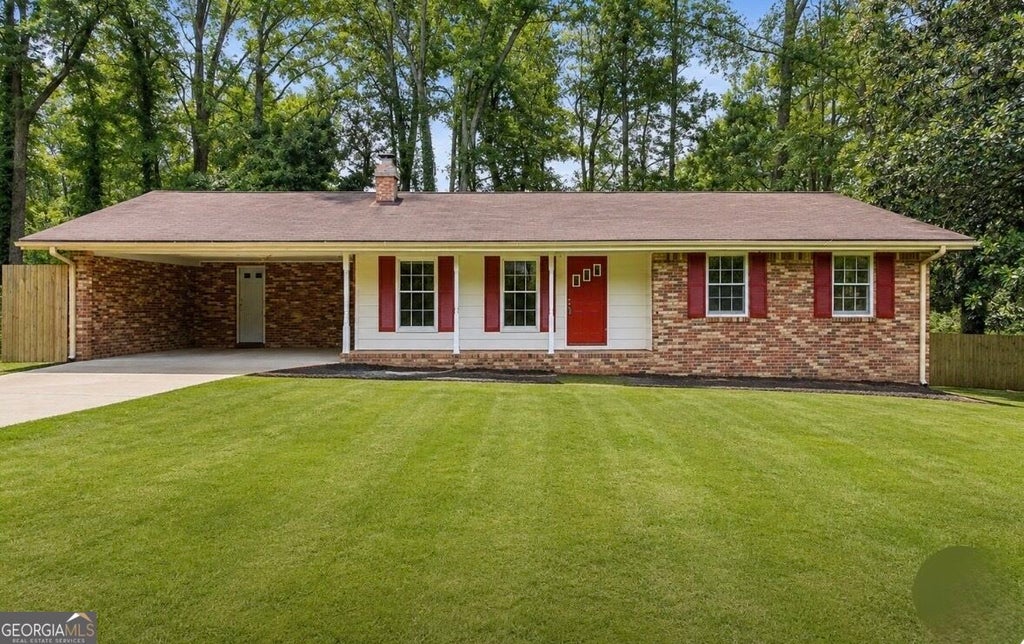 Photo of 182 Jennifer Lane, Lilburn, GA 30047 (MLS # 10878544)