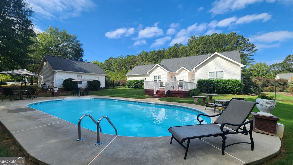 Photo of 122 Old Stonewall Drive, Locust Grove, GA 30248 (MLS # 10810201)