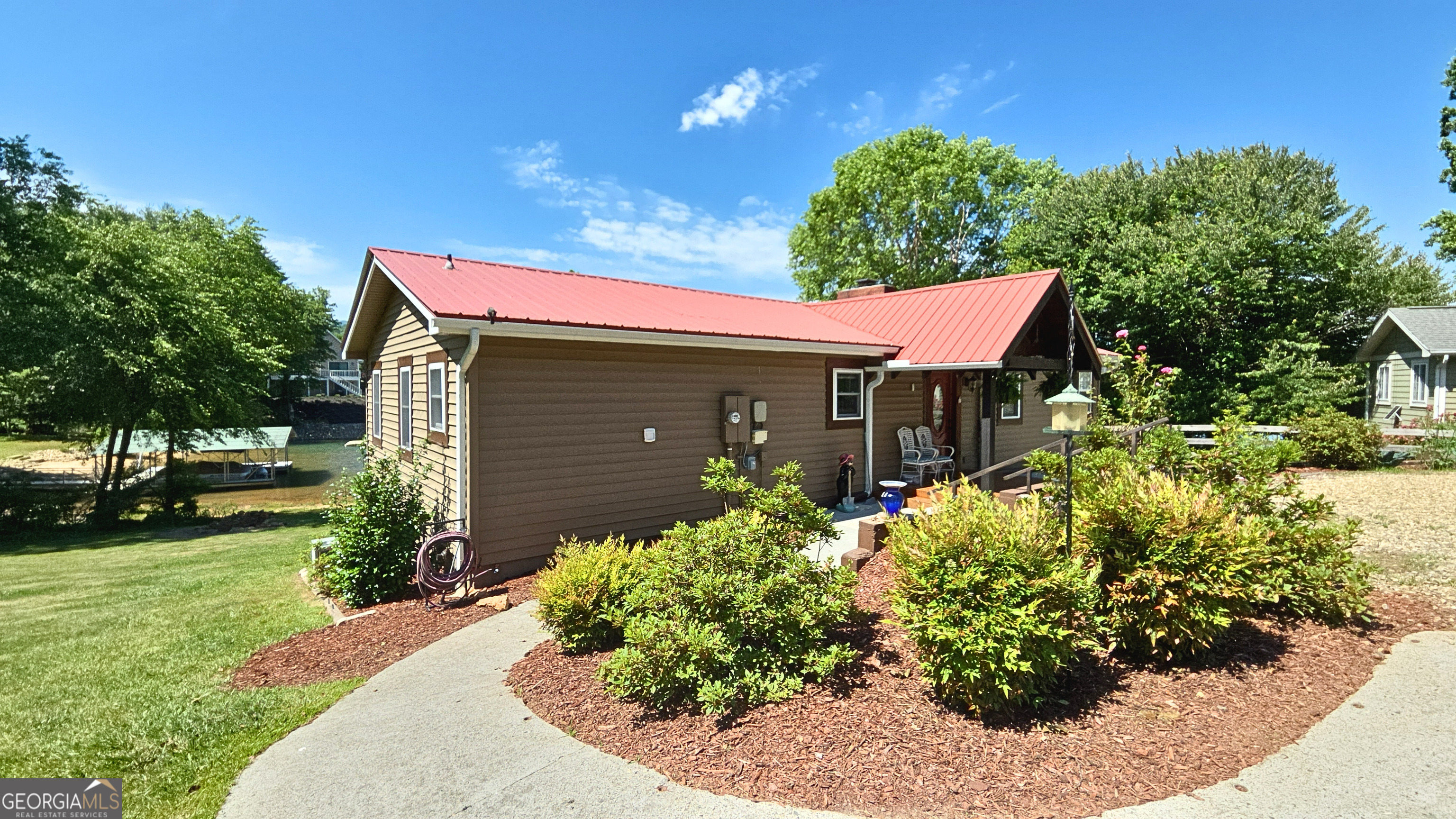 1693 Chatuge Shores RD
